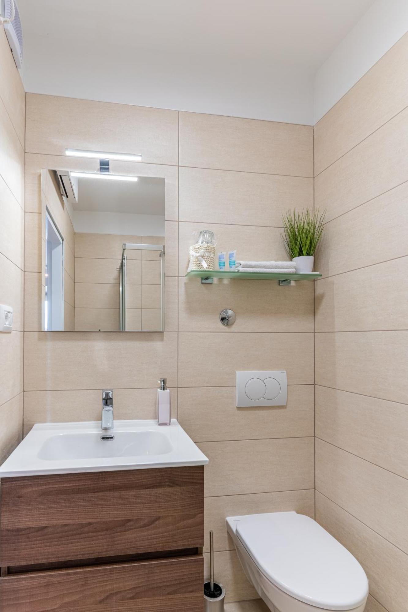 Bella Vista Apartment Cres