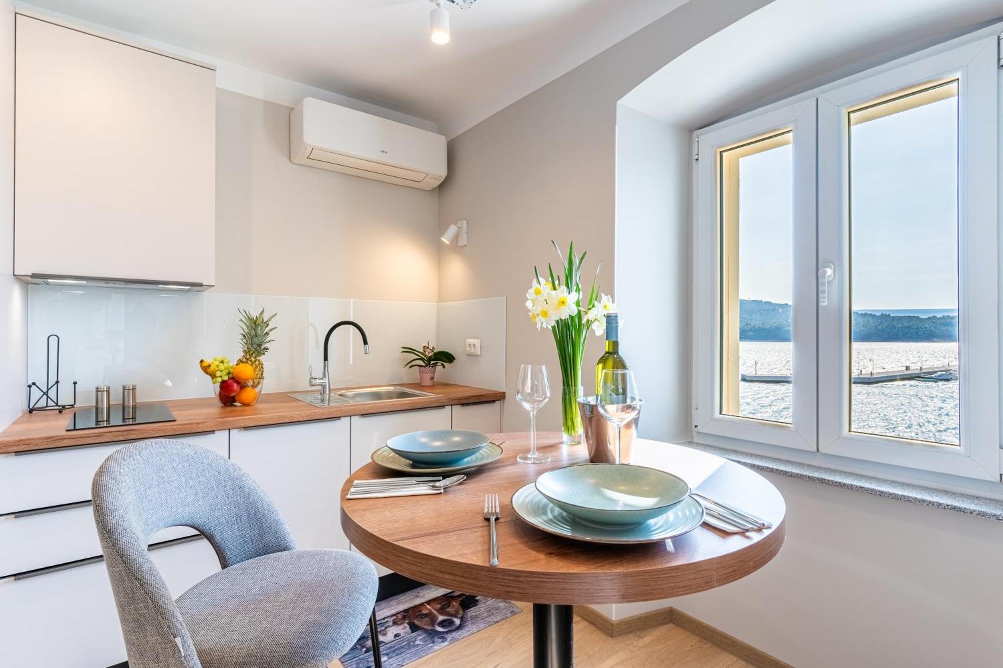 Bella Vista * Cres